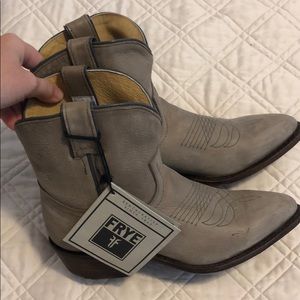 FRYE Billy boots Grey